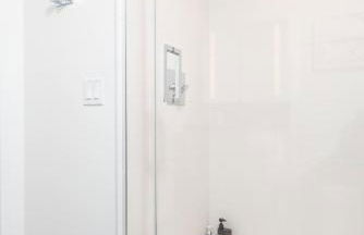 Luxury Apartment w King Bed Shared Pool & Rooftop - Foto 49