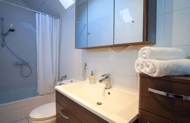 With Beach Chair & Sea... - Photo 5