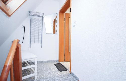 ALFA Stuttgart 3Zi-Maisonette 6 Personen Zuffenhausen nahe Porsche & Bosch l WIFI & SmartTV I 3BR 4 Beds I Kitchen I Bathroom & WC - Foto 37