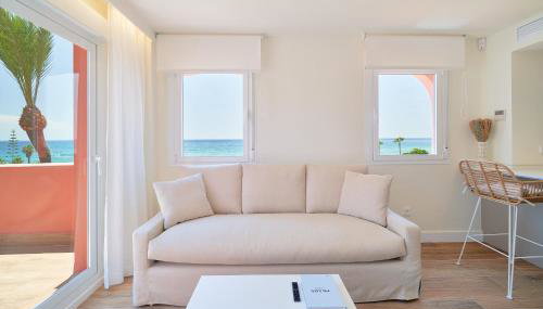 Sea Suite Beachfront - Photo 1