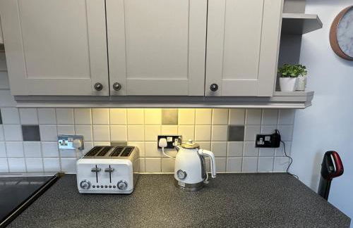 Family-Friendly 4BR Home in Sale, Manchester - Garden & Double Driveway - Foto 18