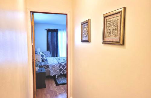 Nice big house with parking, king bed, yard - Foto 21