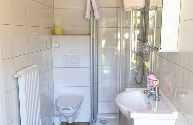 Bungalow by Lake Ossiach With Mountain Views - Photo 11