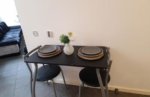 Birmingham City Centre Apartment Lift TV - Foto 2