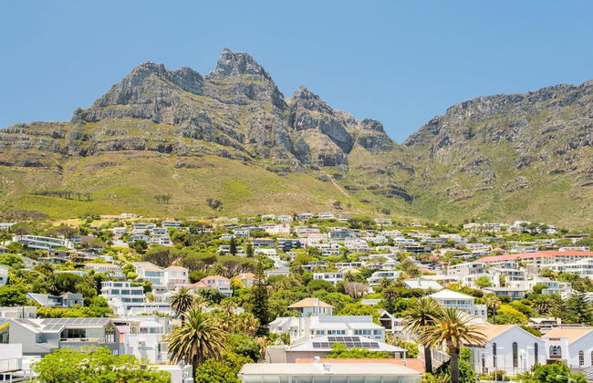 Apartment w Sea Views by Camps Bay Beach Kyanos - Foto 17