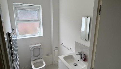 House - Sleeps 5 Private Parking & Pets Allowed - Foto 4