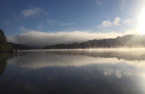 5 BR lakefront home with swim dock bunk room High Speed WiFi - Foto 31