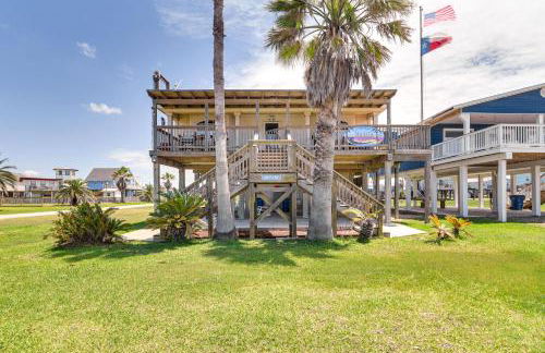 Intracoastal Views and Deck Surfside Beach Home - Foto 1