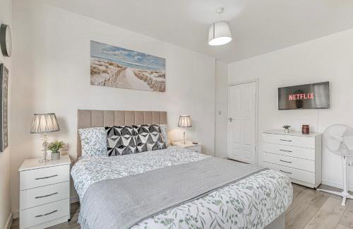 Large One Bedroom Apartments Southsea Sleeps 3 - Free Parking - Foto 30