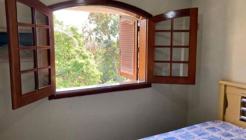 Casa grande, ampla, com 4 quartos e estacionamento - Foto 3