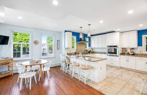 Oasis by the Bay - Waterfront Heated Pool Hot Tub - Foto 11