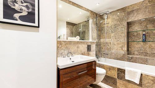 Stylish Shepherd's Bush Flat w/ Patio - Foto 5