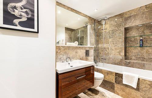 Stylish Shepherd's Bush Flat w/ Patio - Foto 5