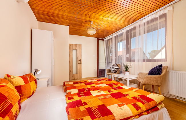 4 bedroom House in Balatonfenyves with garden and terrace - Photo 6