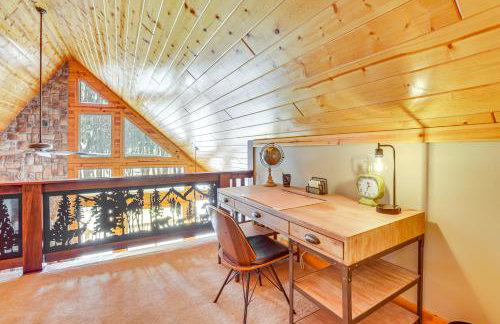 Hike, Ski and Raft Terra Alta Cabin with Large Deck - Foto 16