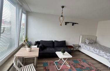 Stuttgart Fellbach-500 meter entfernt von Bahnhof - Foto 1