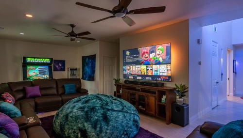 Coachella Play - 6BR Multi-Gen Fun Zone and Retreat with free heated pool - Foto 5