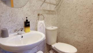 Fun holiday lodges in historic walled garden near Falkirk, Heart of Scotland Holidays - Foto 3