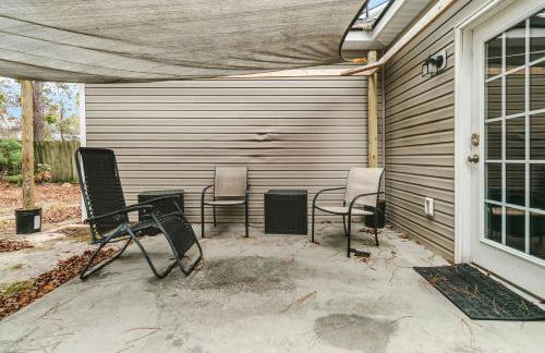 Quiet 3 Bedroom Escape in Ladson with 2 Car Garage - Foto 31