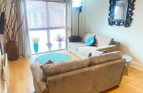 Central 1BR Flat for up to 4 - Lift Access - Photo 1