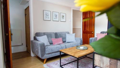 William House - Photo 2