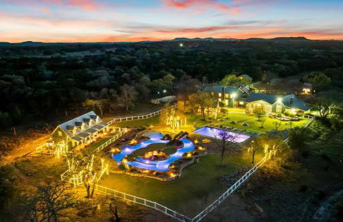 Lazy River Ranch - Pool, Golf, Swim-up Bar, Pickleball - Foto 79