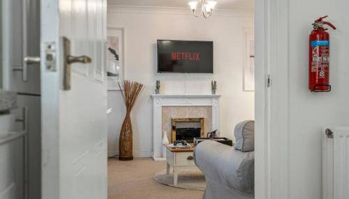 Spacious Apartment with Parking! - Foto 4