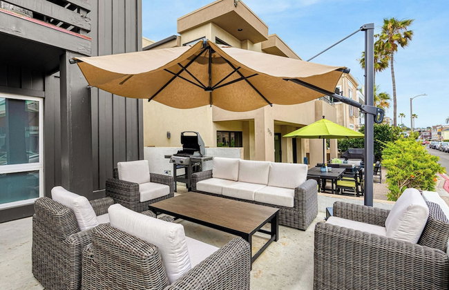 Sandy by Avantstay Oceanview, Steps to Beach Patio + Dining Area - Foto 1