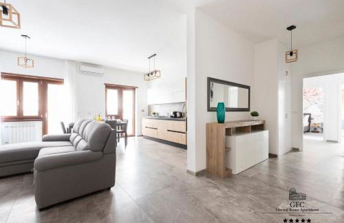 GFC Eternal Rome Apartment - 5min to Tiburtina Station MetroB, 2 Bathrooms, Terrace, A-C - Photo 40