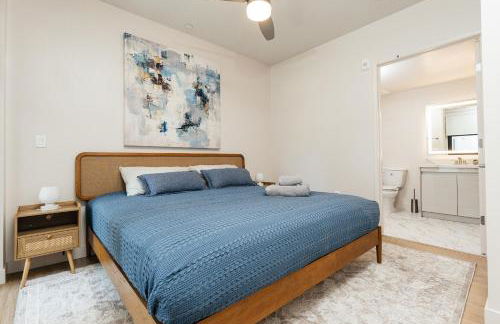 Stunning 2BR apartment steps from Santa Monica pier - Photo 14