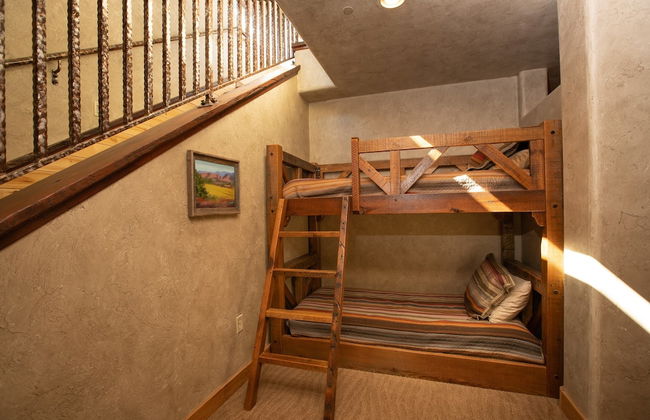 Cougar Ridge Resort, LLC - Photo 28