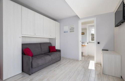 Villa Acquaviva with Panoramic, Private Pool and Gym - by PosarelliVillas - Foto 20