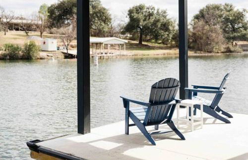 Luxury Lake LBJ Waterfront Home with Hot Tub and Boat Slip - Foto 28