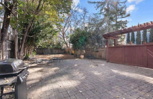 Hot Tub PRIME DWTN NAPA 3 bed 2 Bath - Foto 15