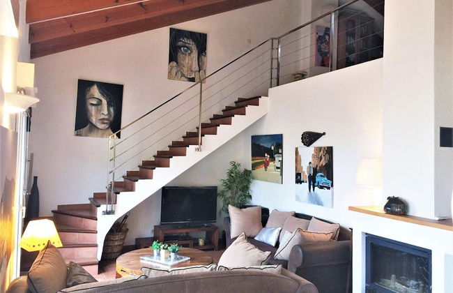 Apartment With sea View and Pool - Photo 20