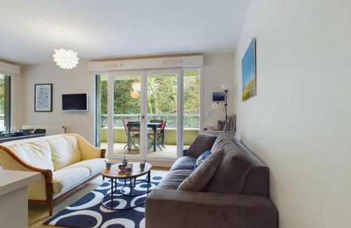 Séjour à 4, Gare et Lajarrige, Grande terrasse - Photo 1