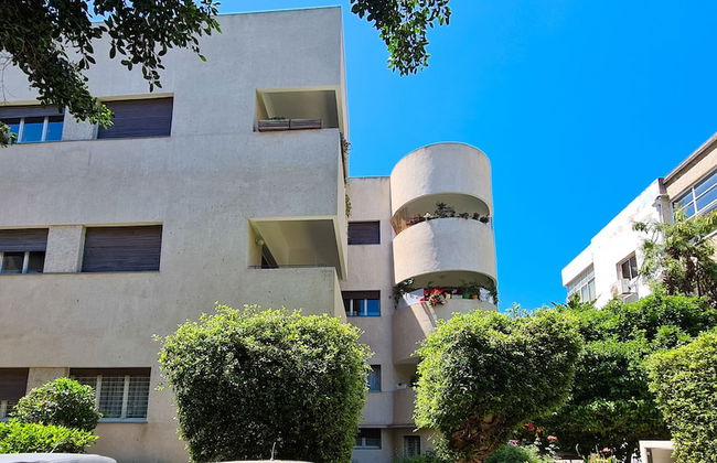 Modern Apt Rothschild Very Central TL7 - Photo 19