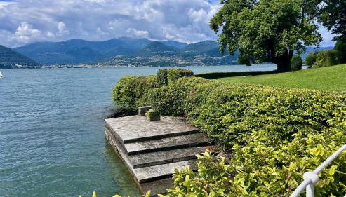Luxury Lakefront Villa on Lake Maggiore with Private Beach - Photo 5