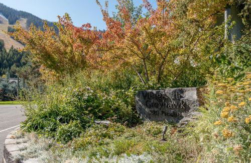 Greyhawk Condo 09 - Photo 35