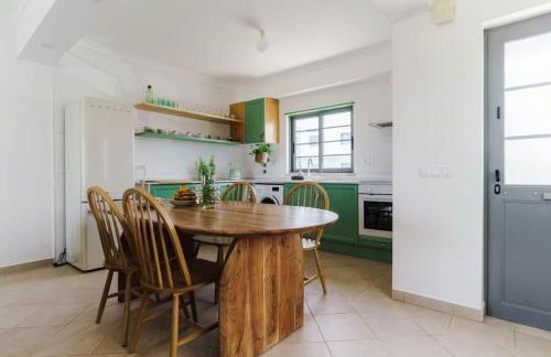 Green Breeze Escape by Lisbeyond - Photo 15