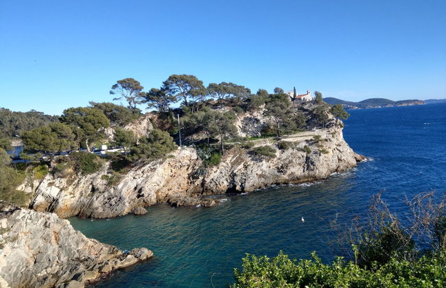 4 bedroom House in La Valette-du-Var with private pool and garden - Photo 37