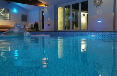 Couples Country Escape includes Private Indoor Pool and Hot tub in North Wales - Foto 32