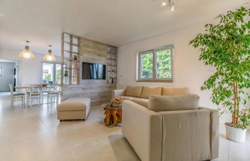 2 Bedroom Lovely Home In Hrboki - Photo 4