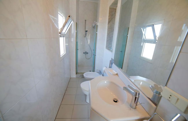 Holiday Home Suites - Foto 43