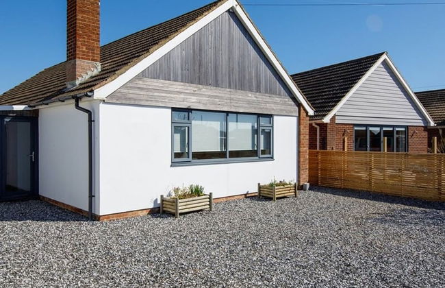 Designer Family Escape Hot Tub Steps to Beach - Photo 4