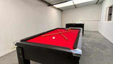 Casa Ampla com Piscina, Churrasqueira, Bilhar, Pebolim, Ping-Pong - Foto 4, Game Room