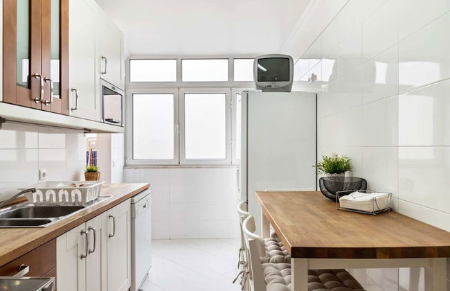 Large Contemporary 3 Bedroom Apartment - Foto 13