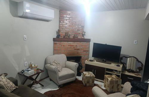 Casa com piscina e ar em todas as pecas - Foto 14