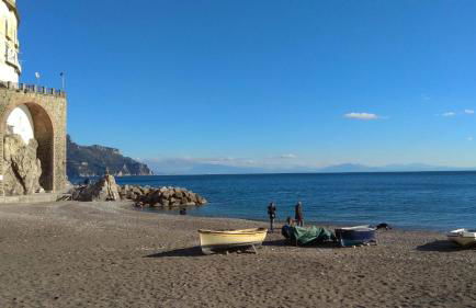 Francesca House - Photo 29