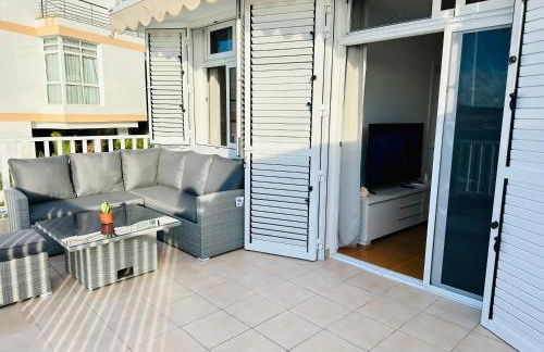 AMADORES BEACH VIEW APARTMENT - Photo 26